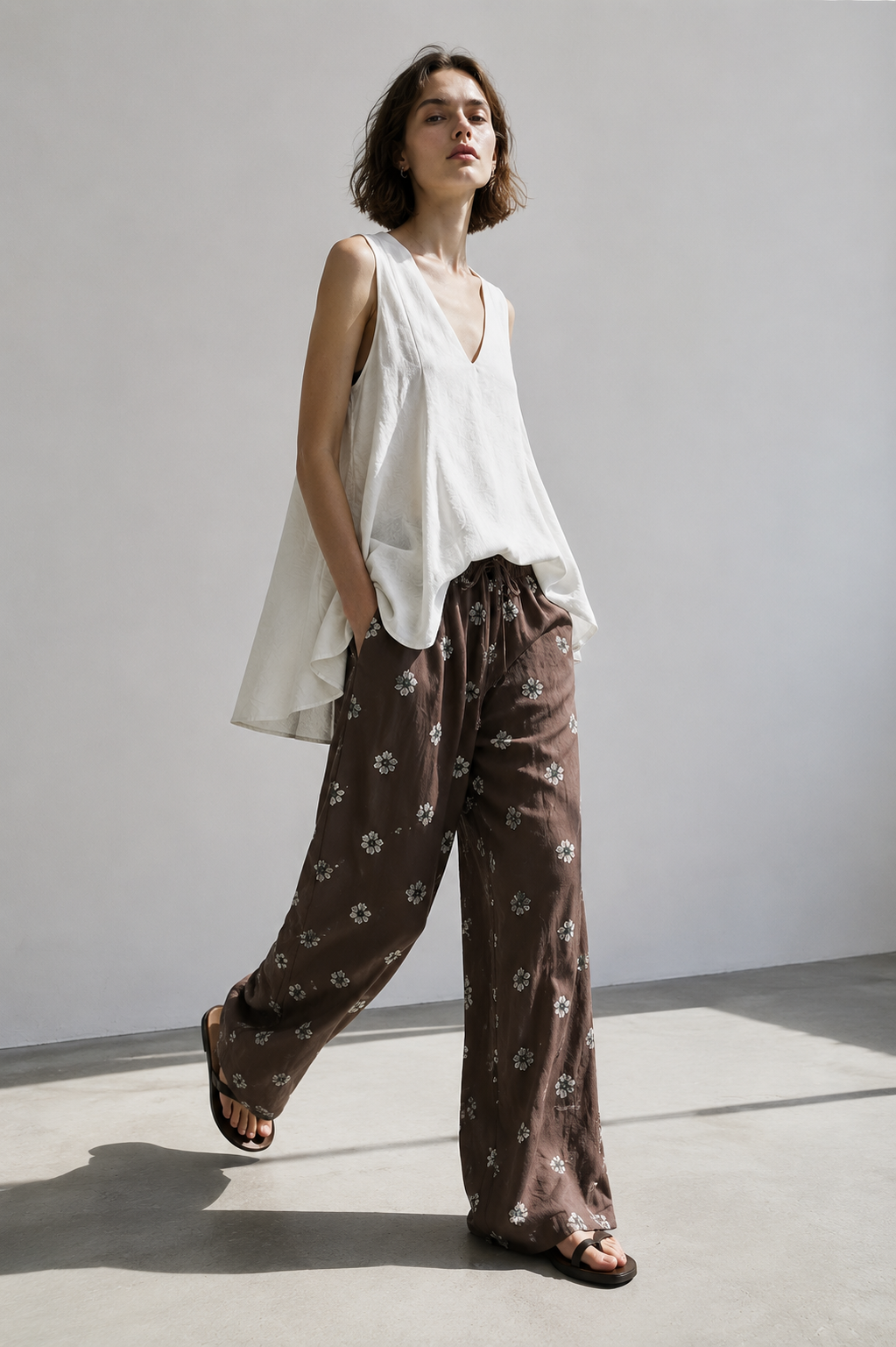 Noir Ease Top