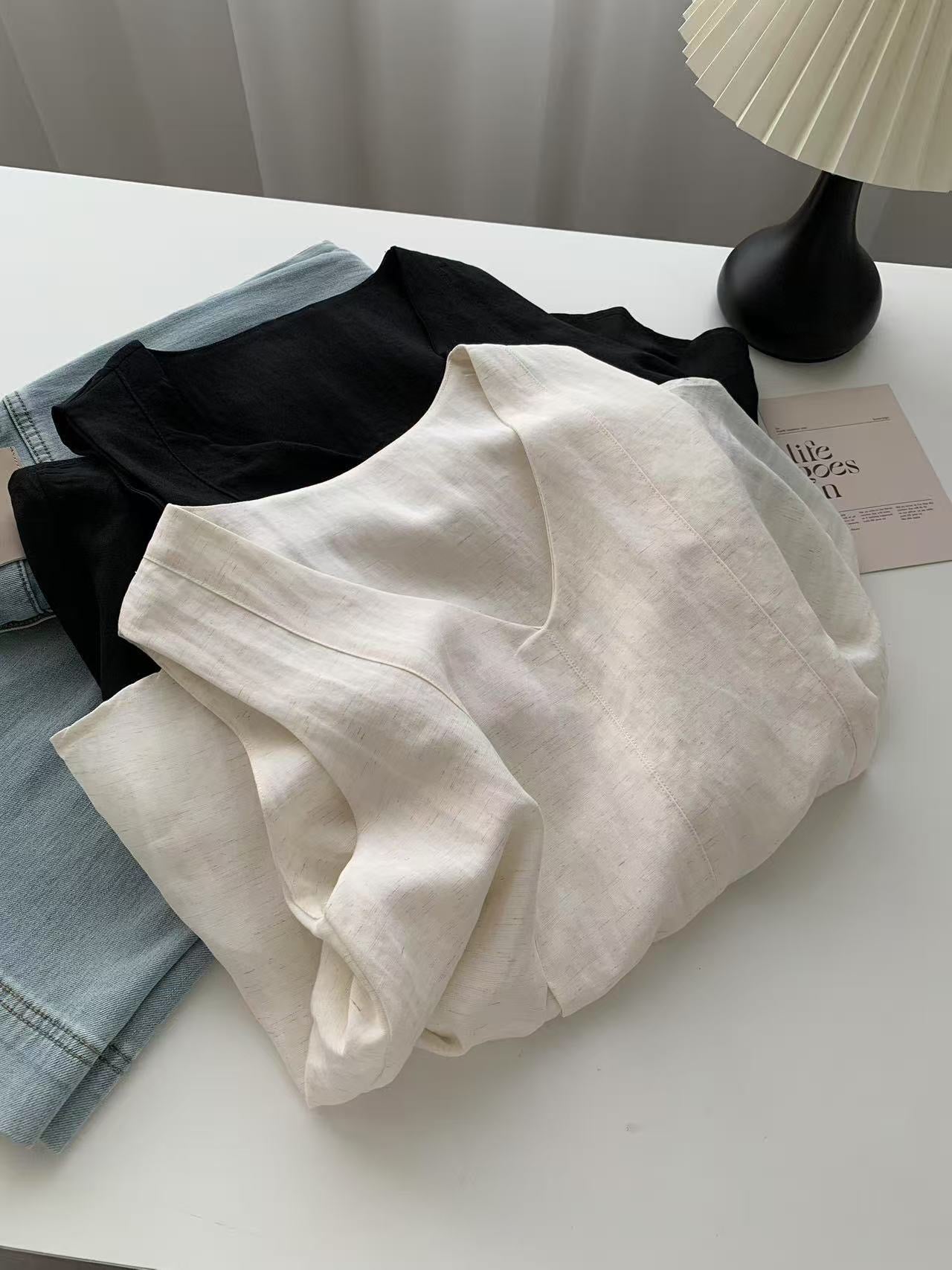 Noir Ease Top