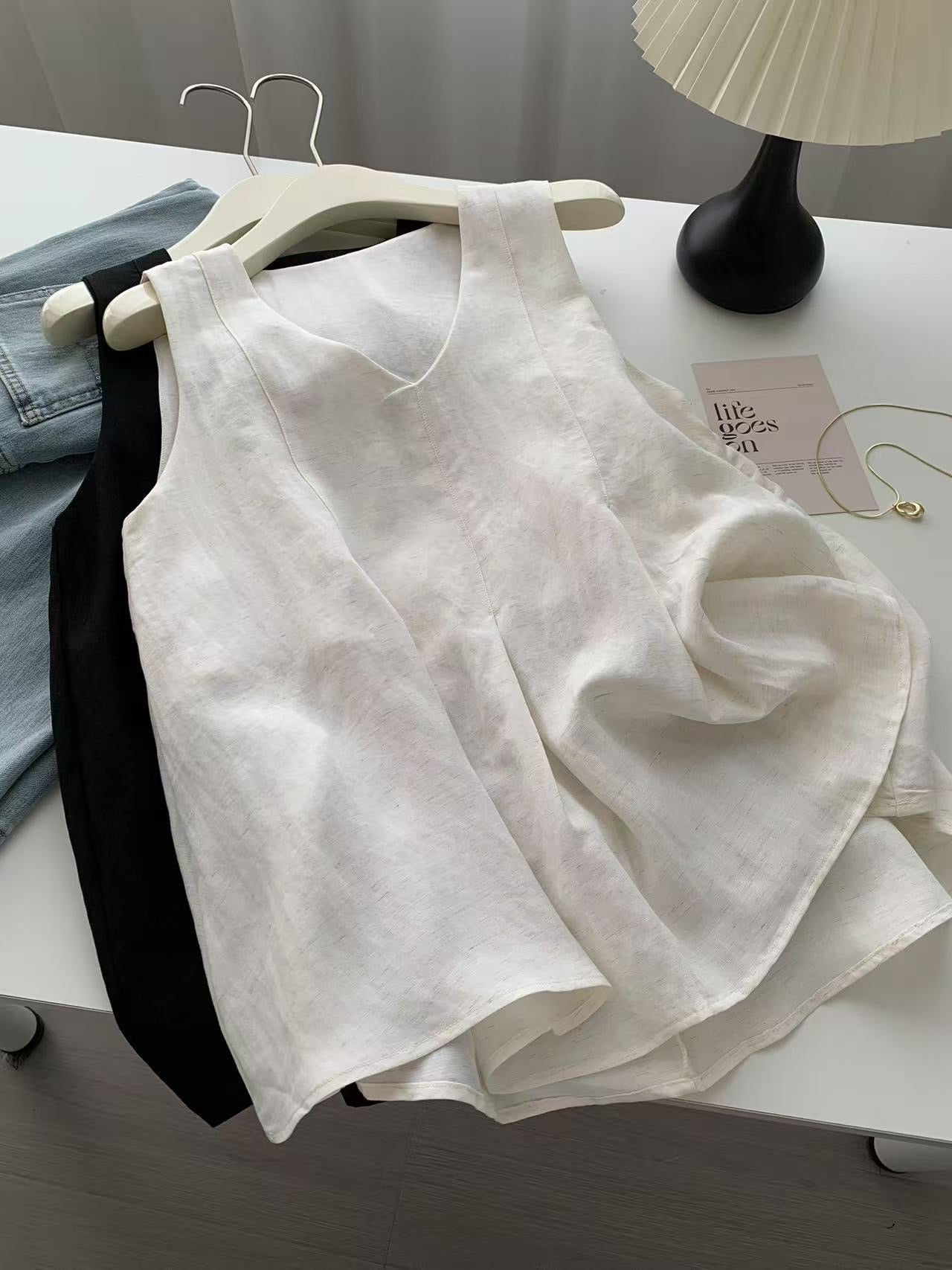Noir Ease Top