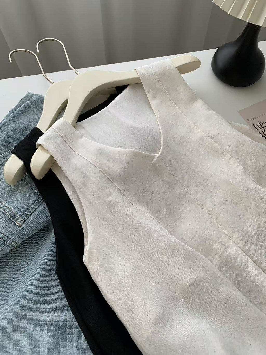 Noir Ease Top